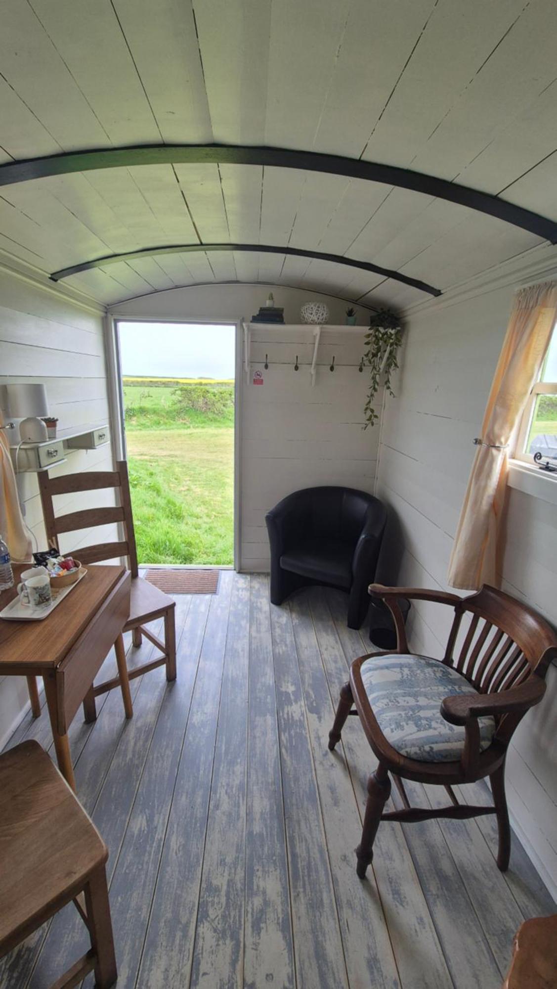 Coast Path Camping Saint Ishmaels  エクステリア 写真